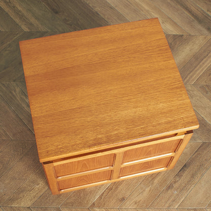 ヴィンテージ スモールキャビネット