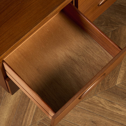 ホームウォージー ギャランティード ファニチャー Homeworthy guaranteed furniture ヴィンテージ サイドボード #89567