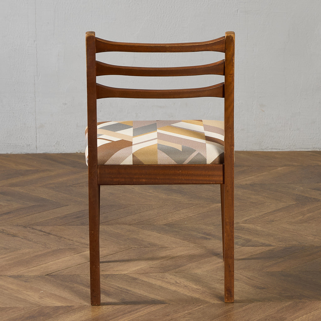 ヴィンテージ ダイニングチェア / 座面張替え済み (LUUM)