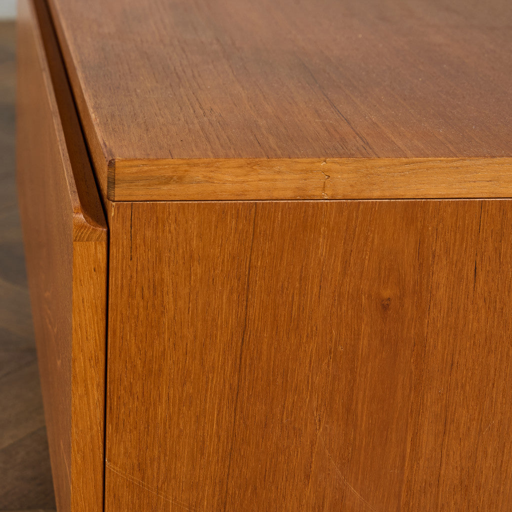 ヴィンテージ サイド キャビネット