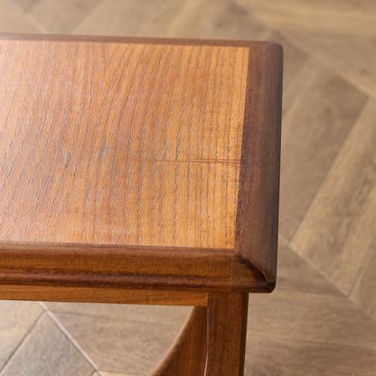 Astro タイルトップ ネストテーブル