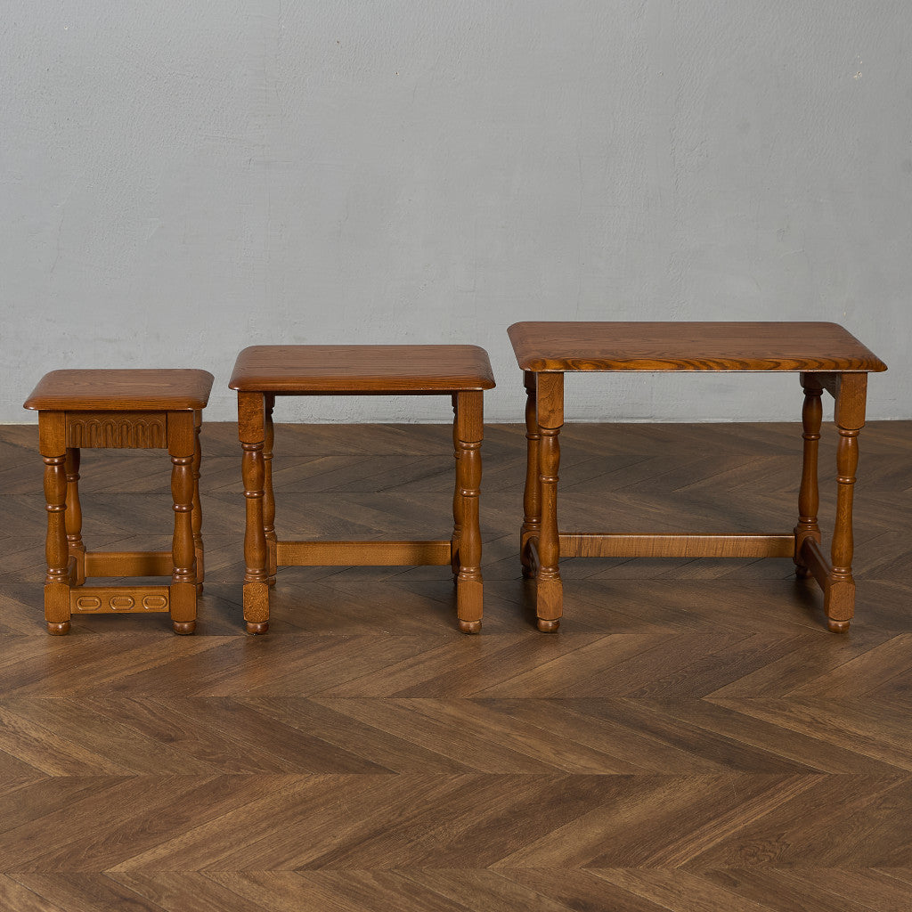 英国 クラシック ネストテーブル