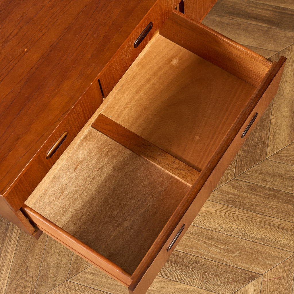 イギリス ヴィンテージ サイドボード ワイド チェスト