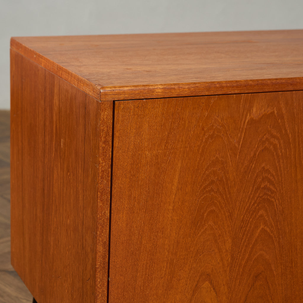 Fresco ヴィンテージ サイドボード カスタム アイアン ヘアピンレッグ