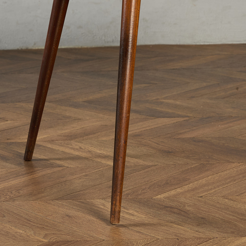 ブレックファストテーブル