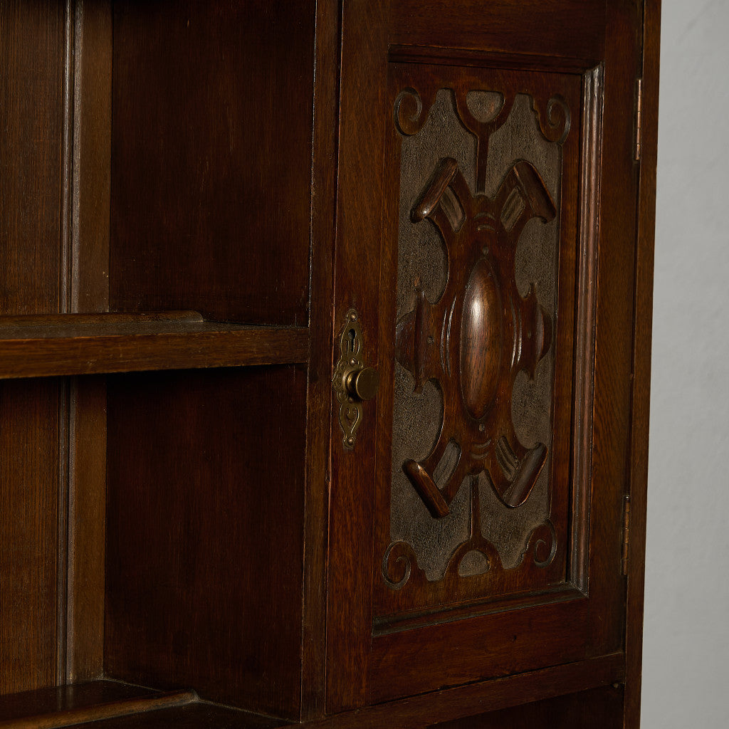 英国 クラシック ウェルシュドレッサー  食器棚