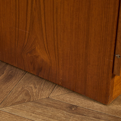 英国 ヴィンテージ キャビネット