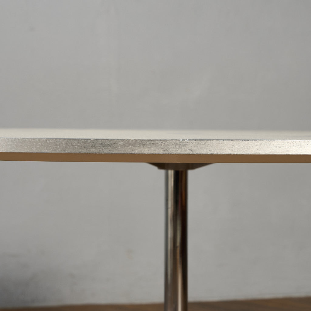 フリッツ・ハンセン Fritz Hansen A603 Super-circular Table スーパー