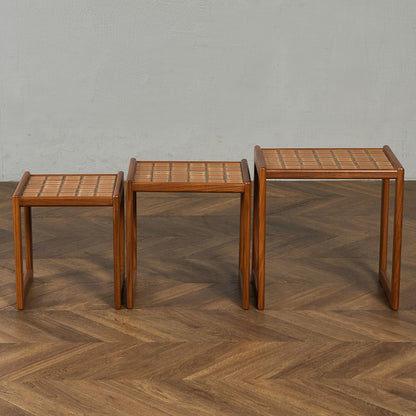 英国 ヴィンテージ タイルトップ ネストテーブル #91883