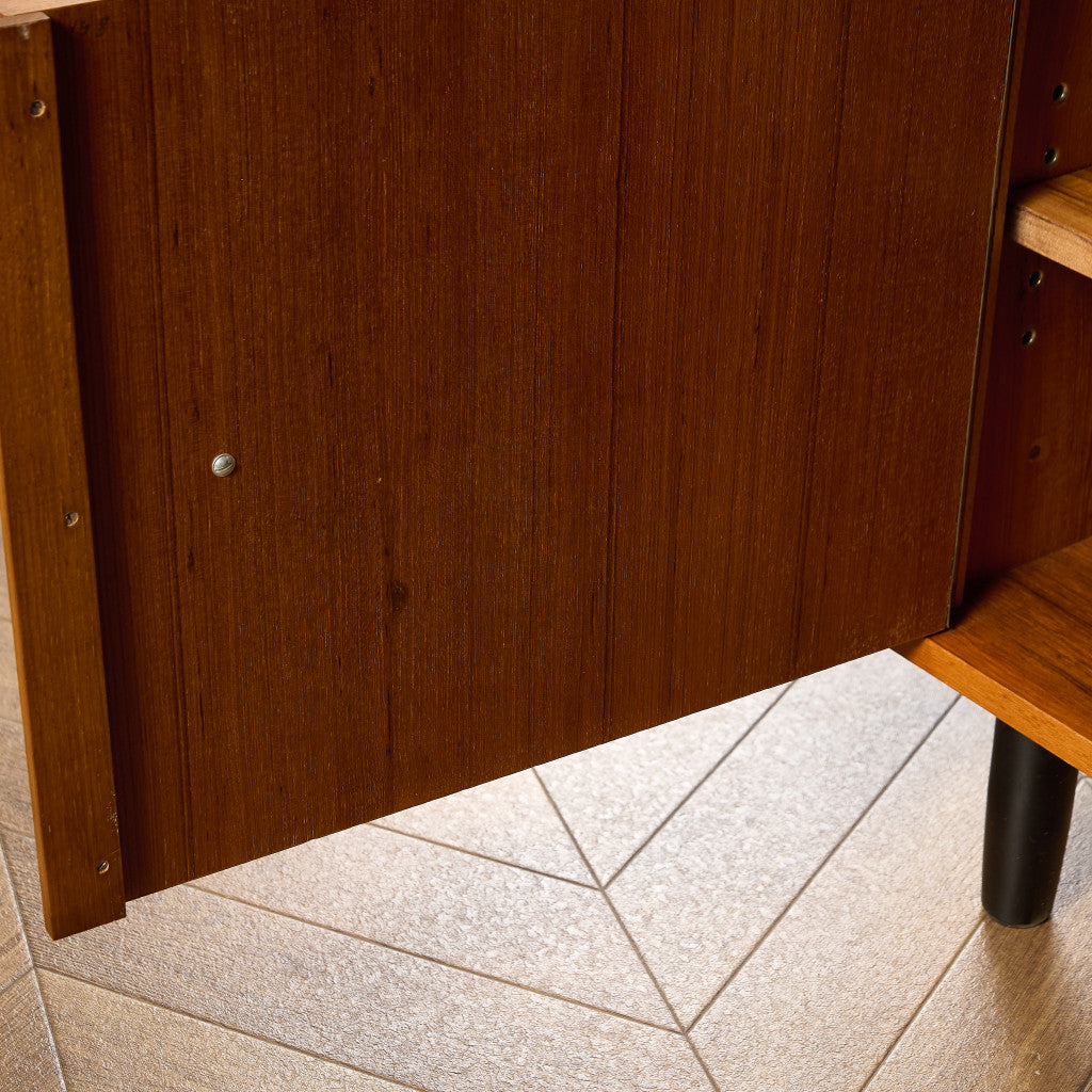 英国 ヴィンテージ キャビネット