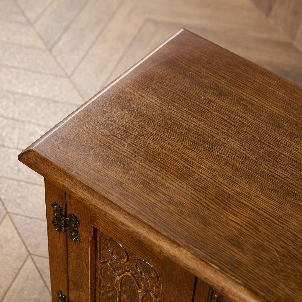 英国 クラシック サイドキャビネット サイドテーブル