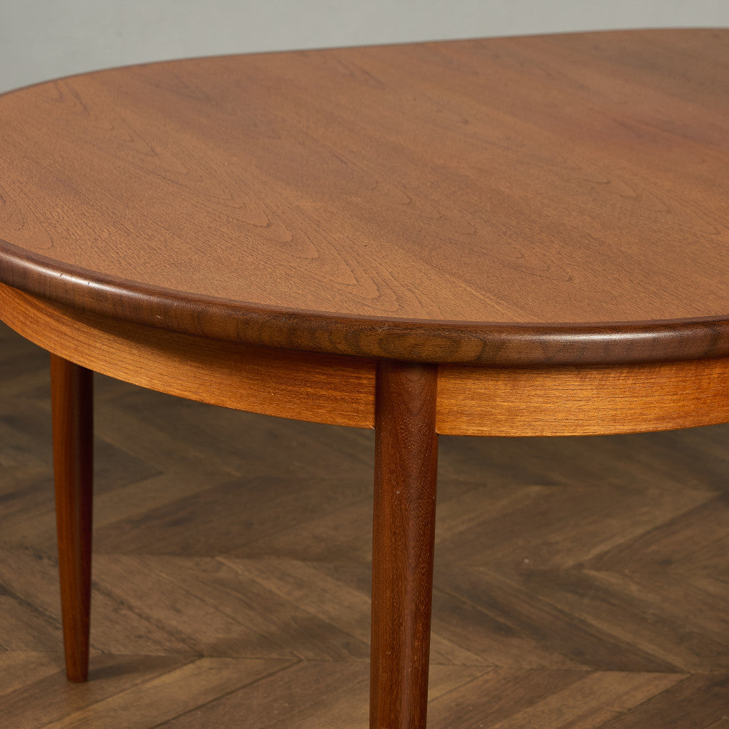 ヴィンテージ エクステンション オーバルダイニングテーブル