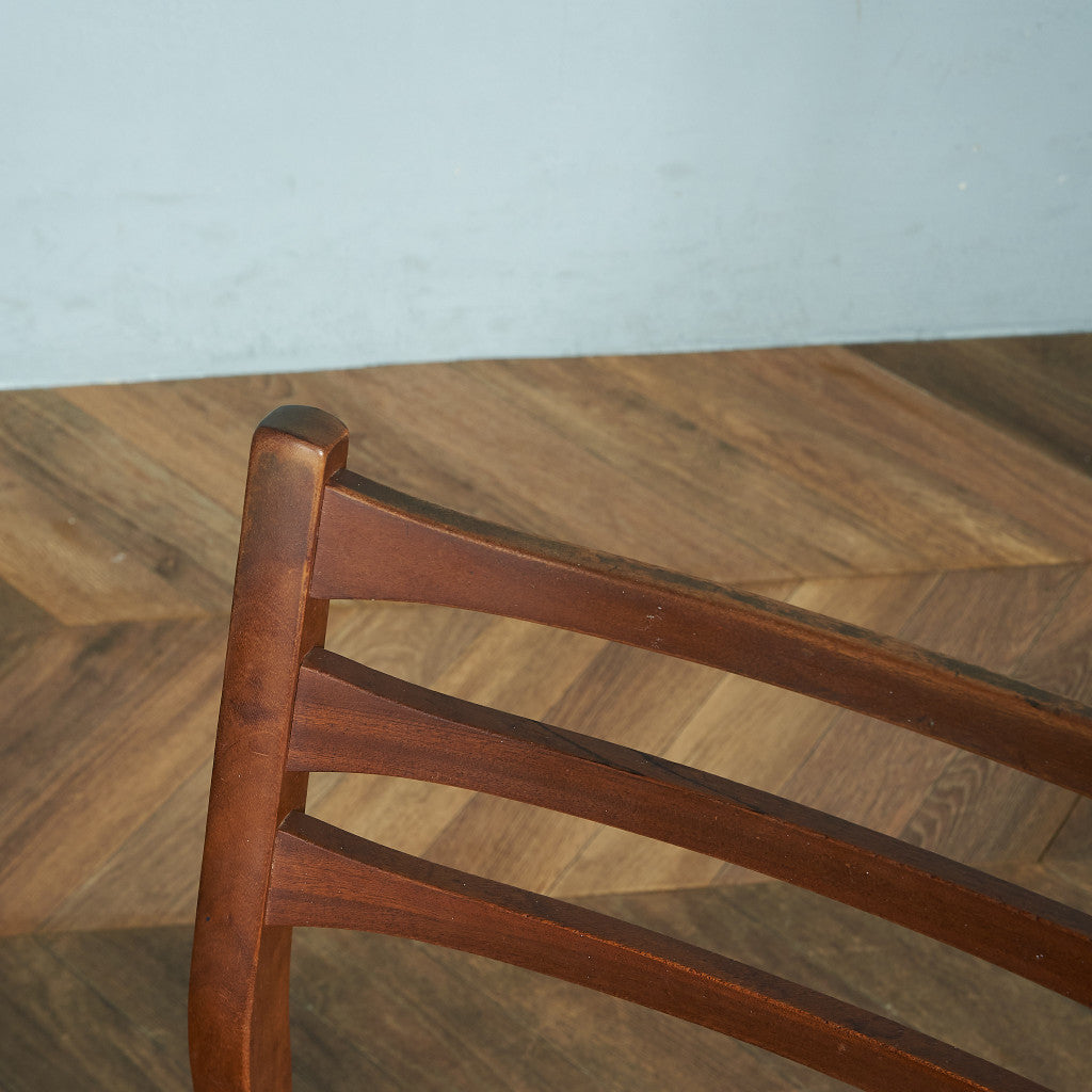 ヴィンテージ ダイニングチェア / 座面張替え済み (LUUM)