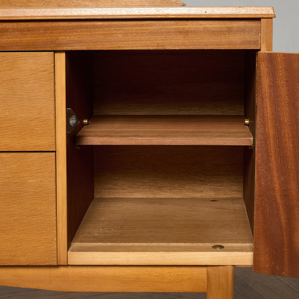 ハリス・リーブス Harris Lebus ヴィンテージ サイドボード #97547