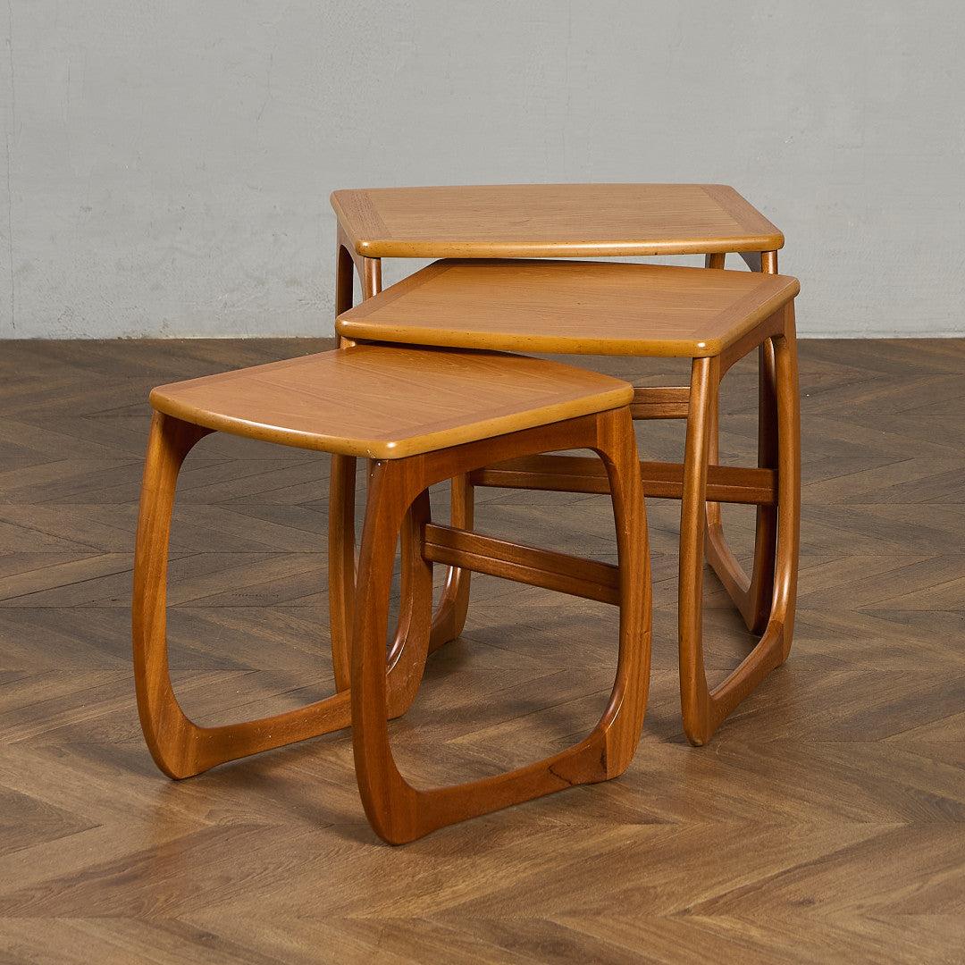 Burlington ネストテーブル