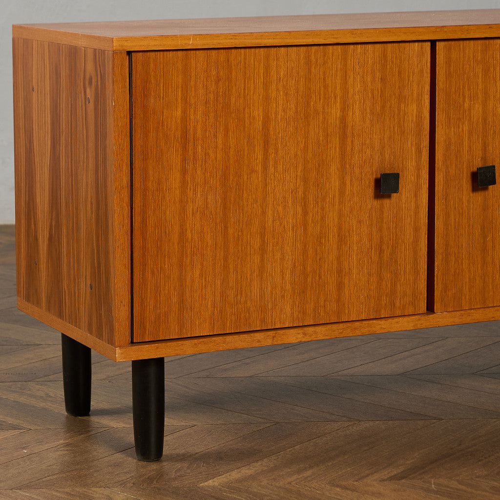 英国 ヴィンテージ キャビネット