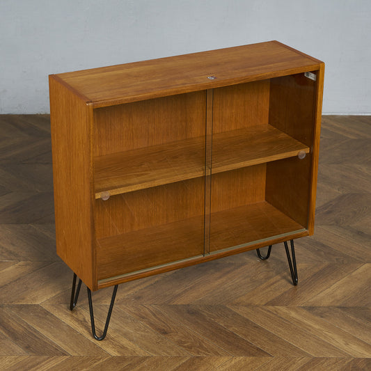 ヴィンテージ ガラスブックケース / カスタム アイアンヘアピンレッグ