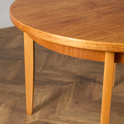 旧東ドイツ ヴィンテージ ラウンド ダイニングテーブル #95593