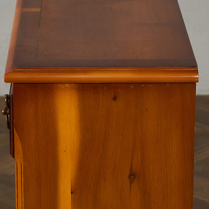 英国 クラシック サイドキャビネット