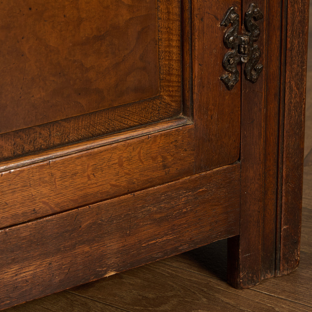 英国 クラシック ワードロープ