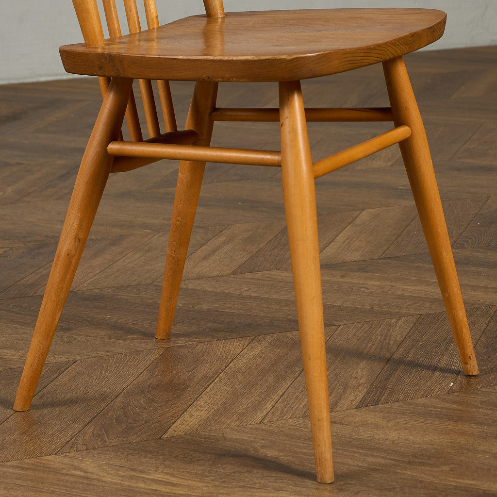 ヴィンテージ スティックバック ハイバックチェア