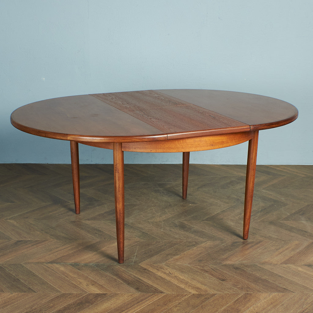 G-PLAN Extension Round Dining Table #72080