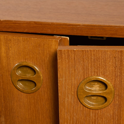 英国 ヴィンテージ キャビネット