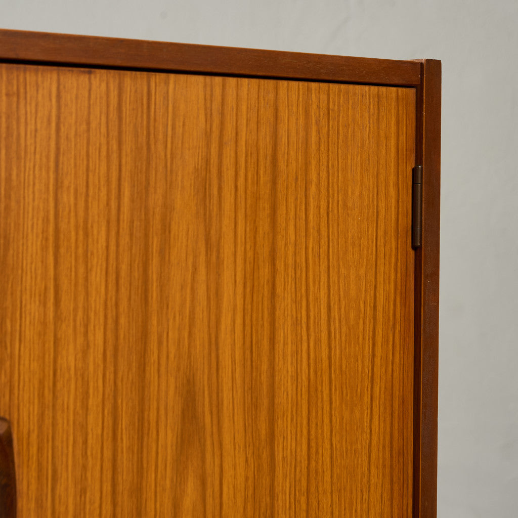 L3705-269 英国ヴィンテージ Jentique ブックケース 食器棚 L3705-269 英国ヴィンテージ Jentique ブックケース 食器棚