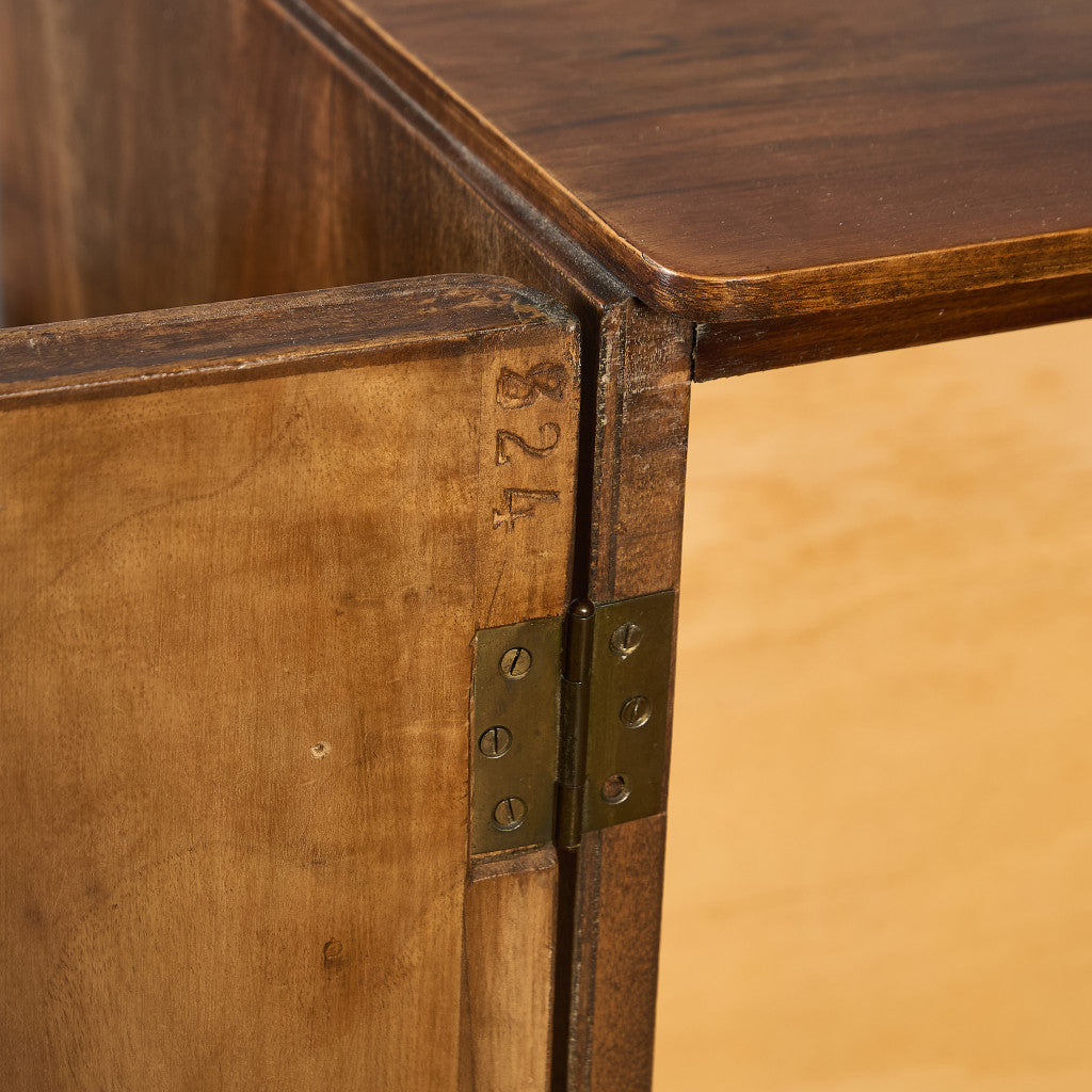 イギリス ヴィンテージ ワードローブ