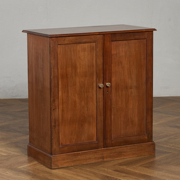 英国 クラシック キャビネット