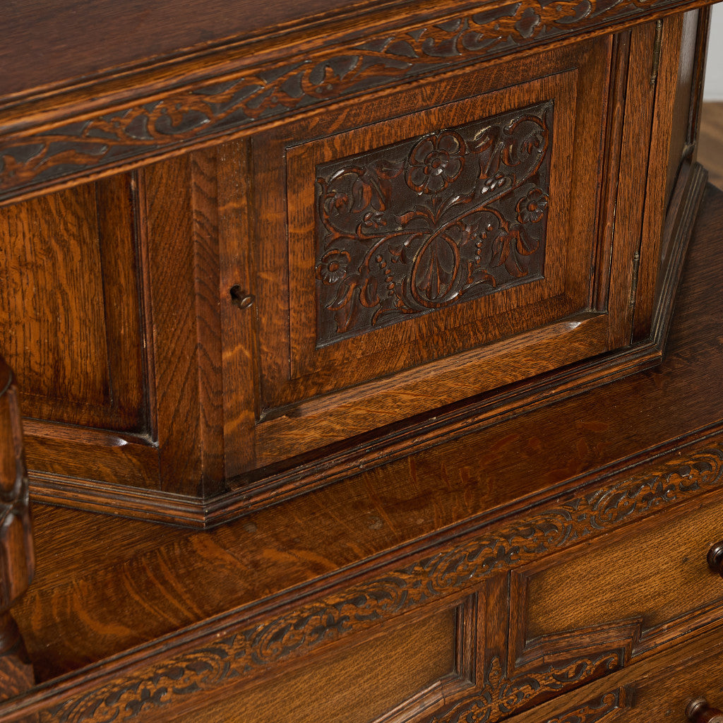 英国 クラシック コートカップボード