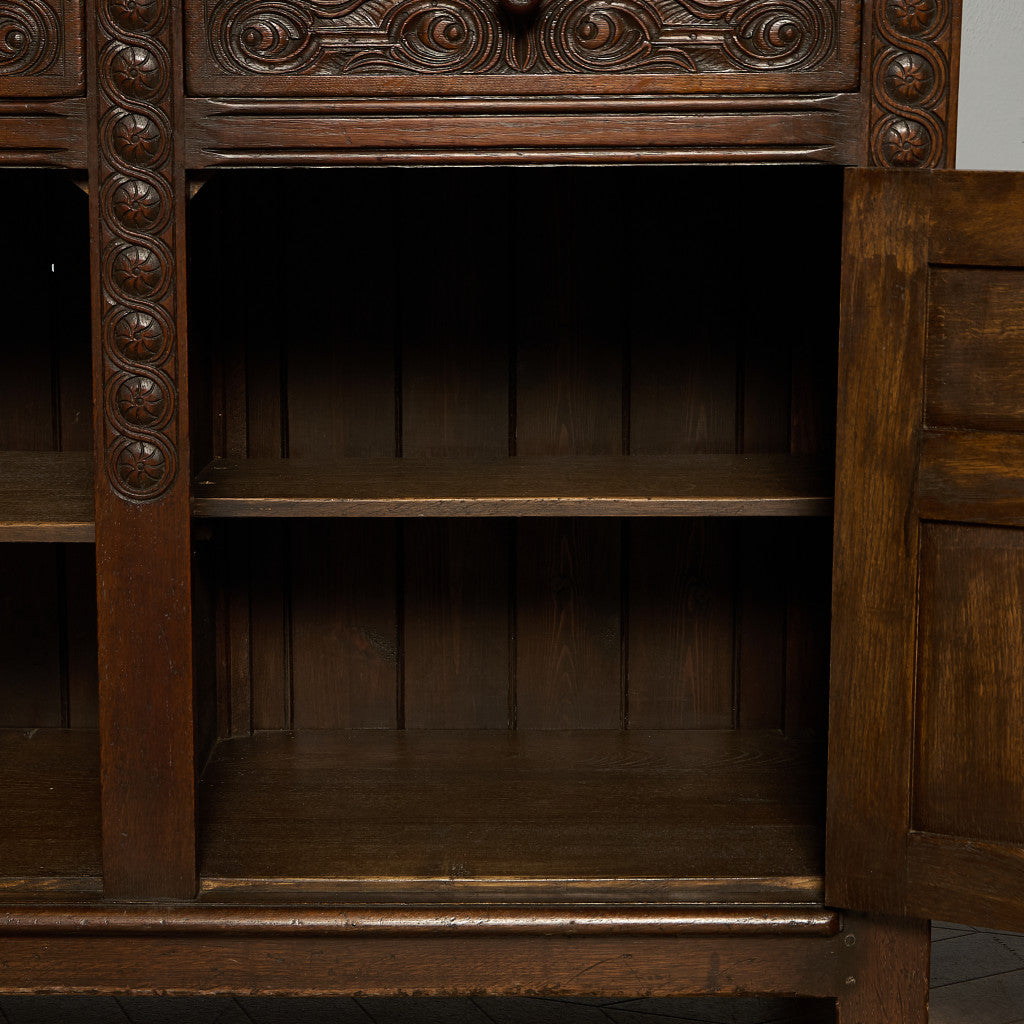 英国 クラシック キャビネット 食器棚