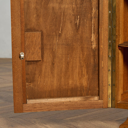 英国 クラシック ベッドサイド キャビネット