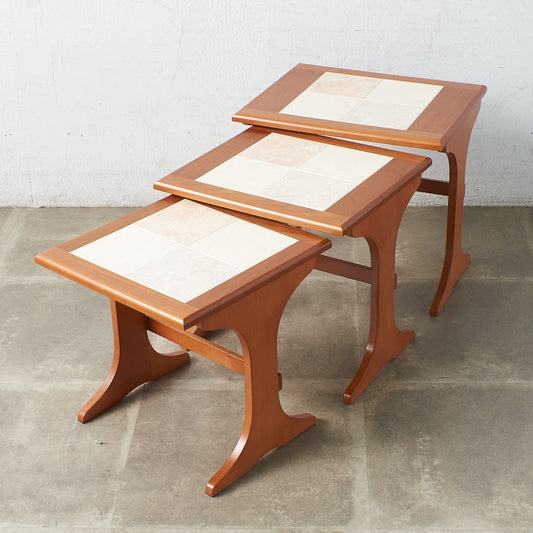 イギリス ヴィンテージ ネストコーヒーテーブル