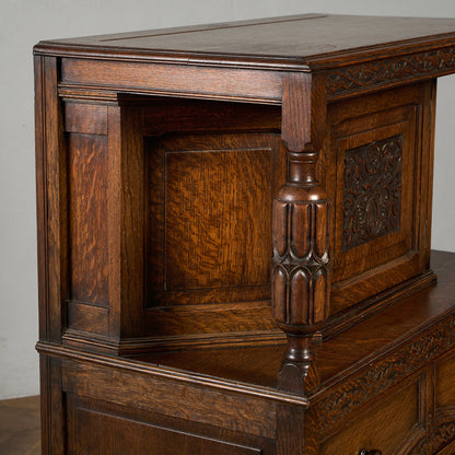 英国 クラシック コートカップボード