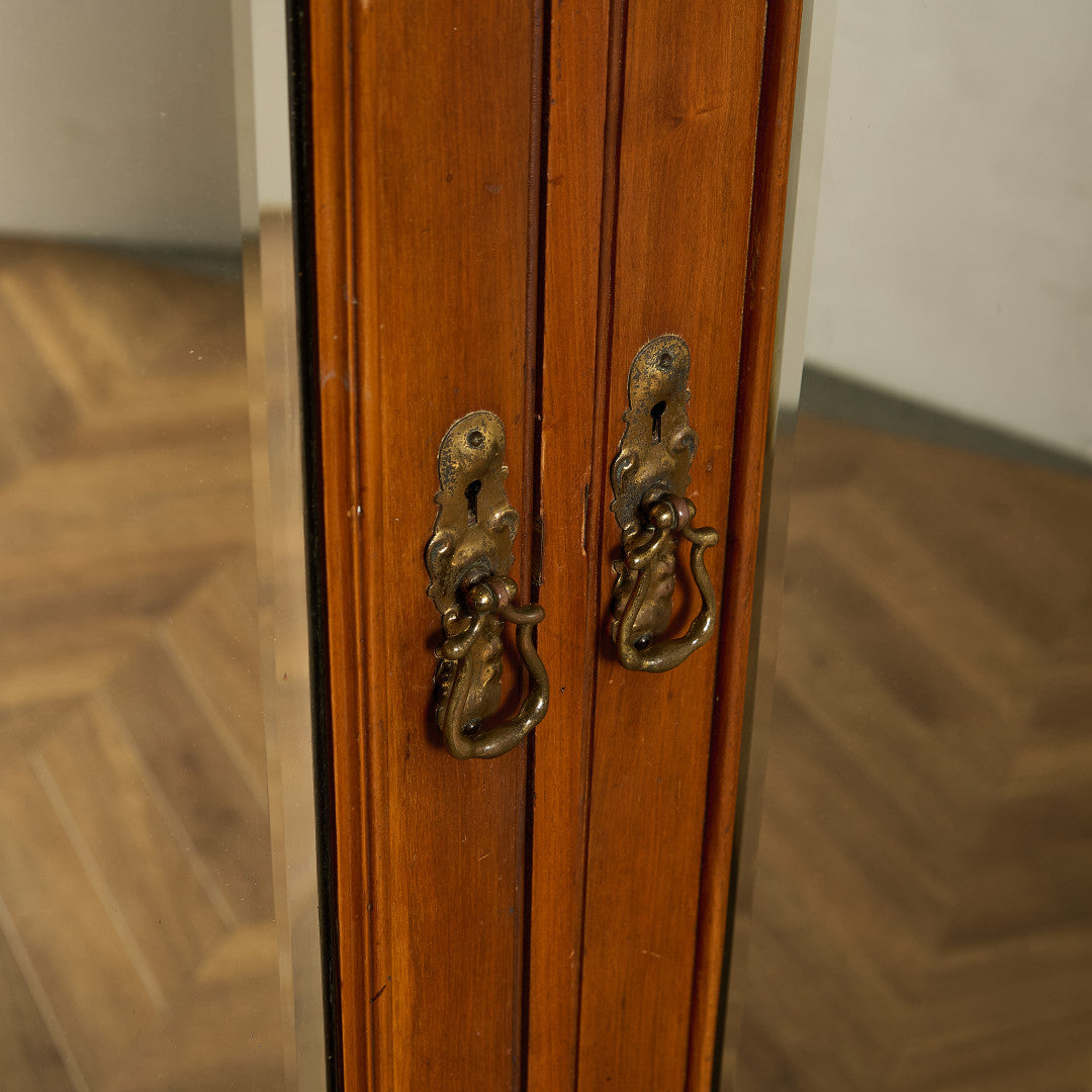 英国 アンティーク ワードローブ