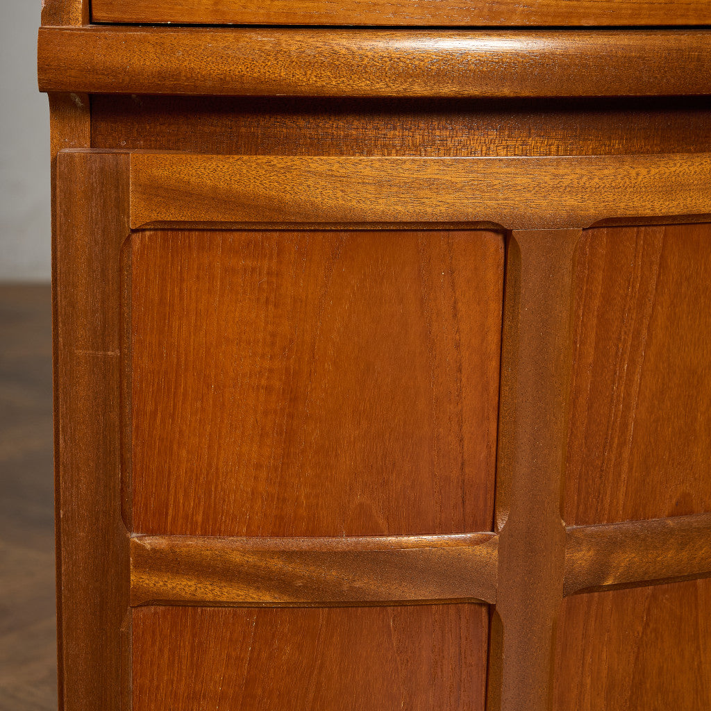 ネイサン Nathan 十字扉 ヴィンテージ トール コーナーキャビネット #95517