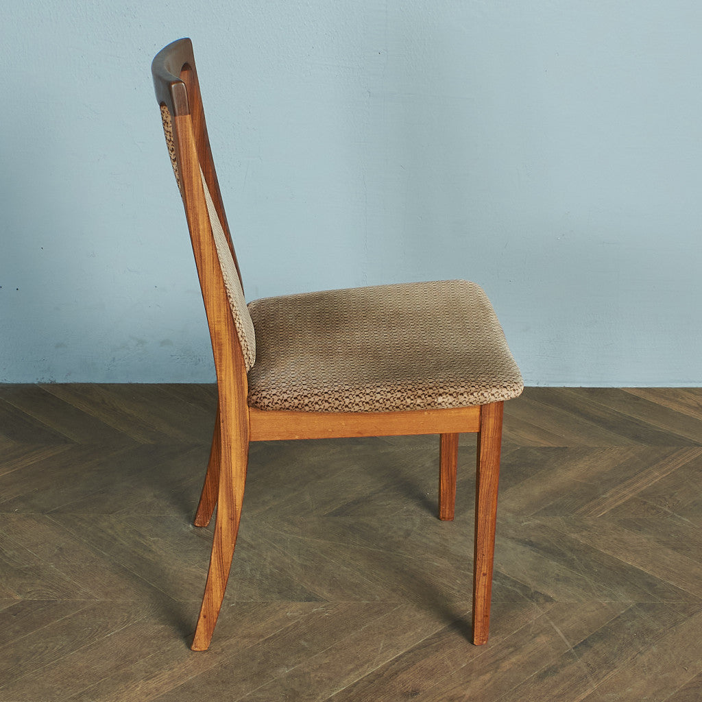 Fresco パッドバックダイニングチェア(Carver Chair 4566D)