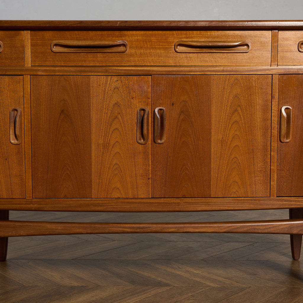 Fresco ヴィンテージ 脚付き サイドボード (4072)