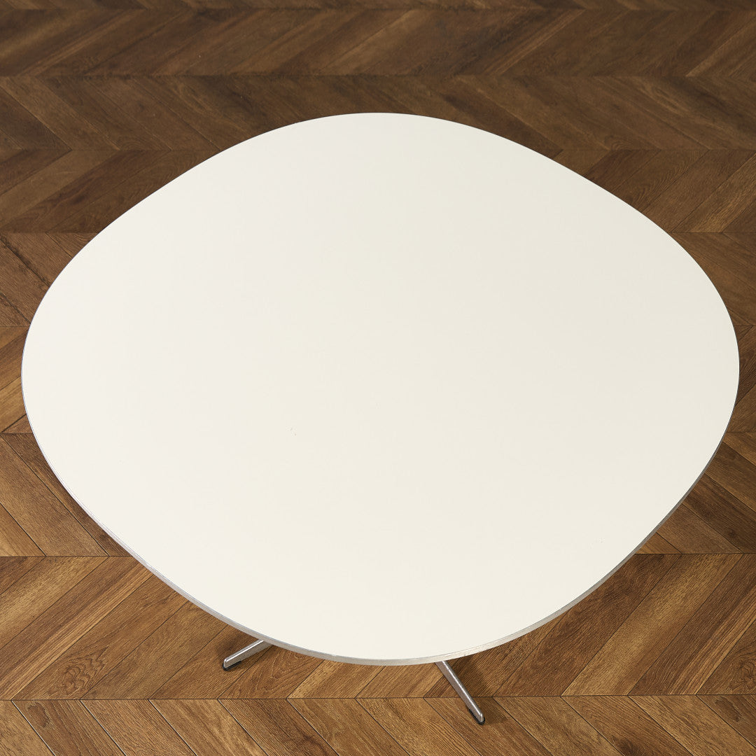 Fritz Hansen A603 Super-circular Table スーパー円テーブル