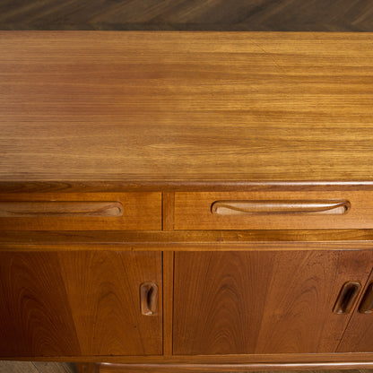 Fresco ヴィンテージ 脚付き サイドボード (4072)