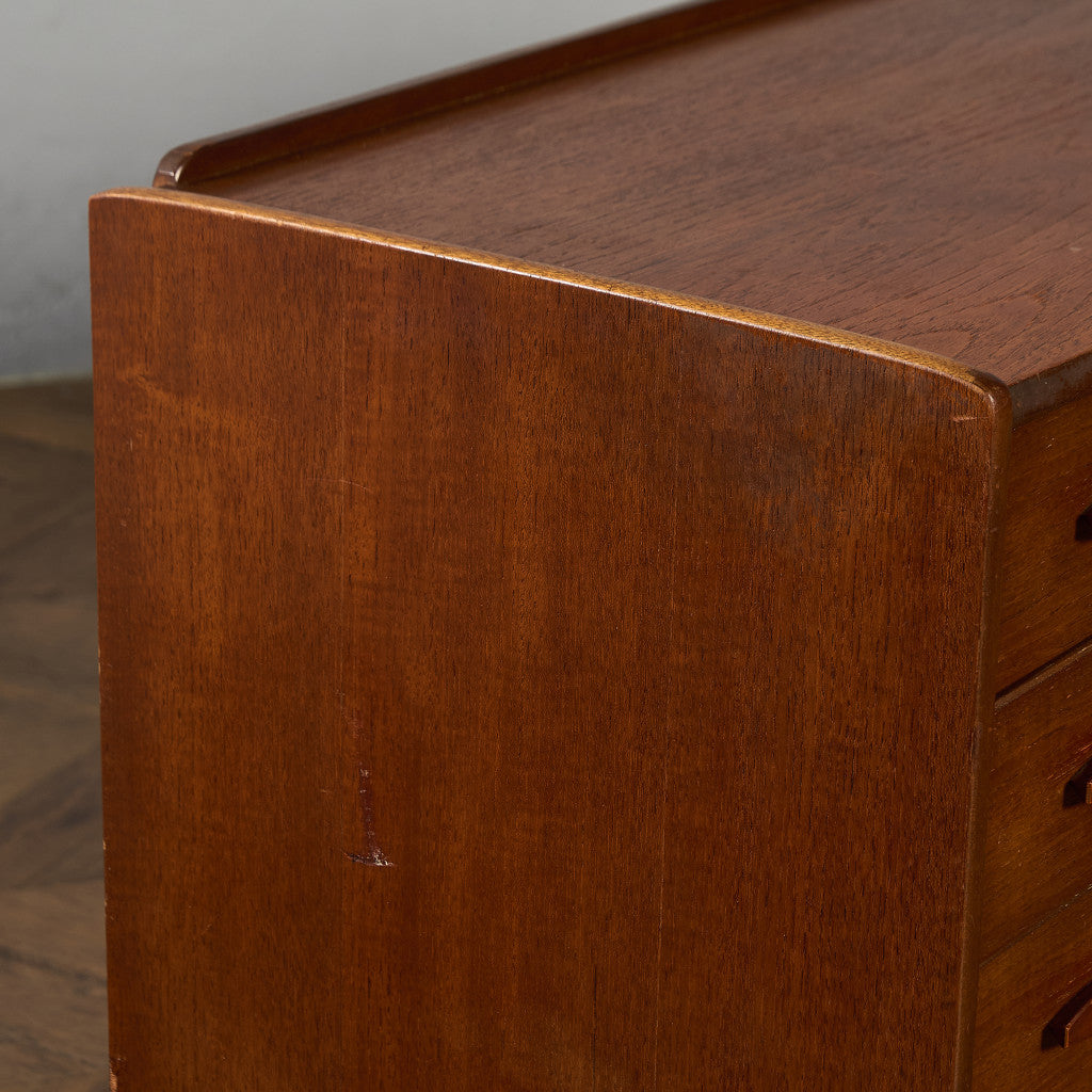 イギリス ヴィンテージ サイドボード