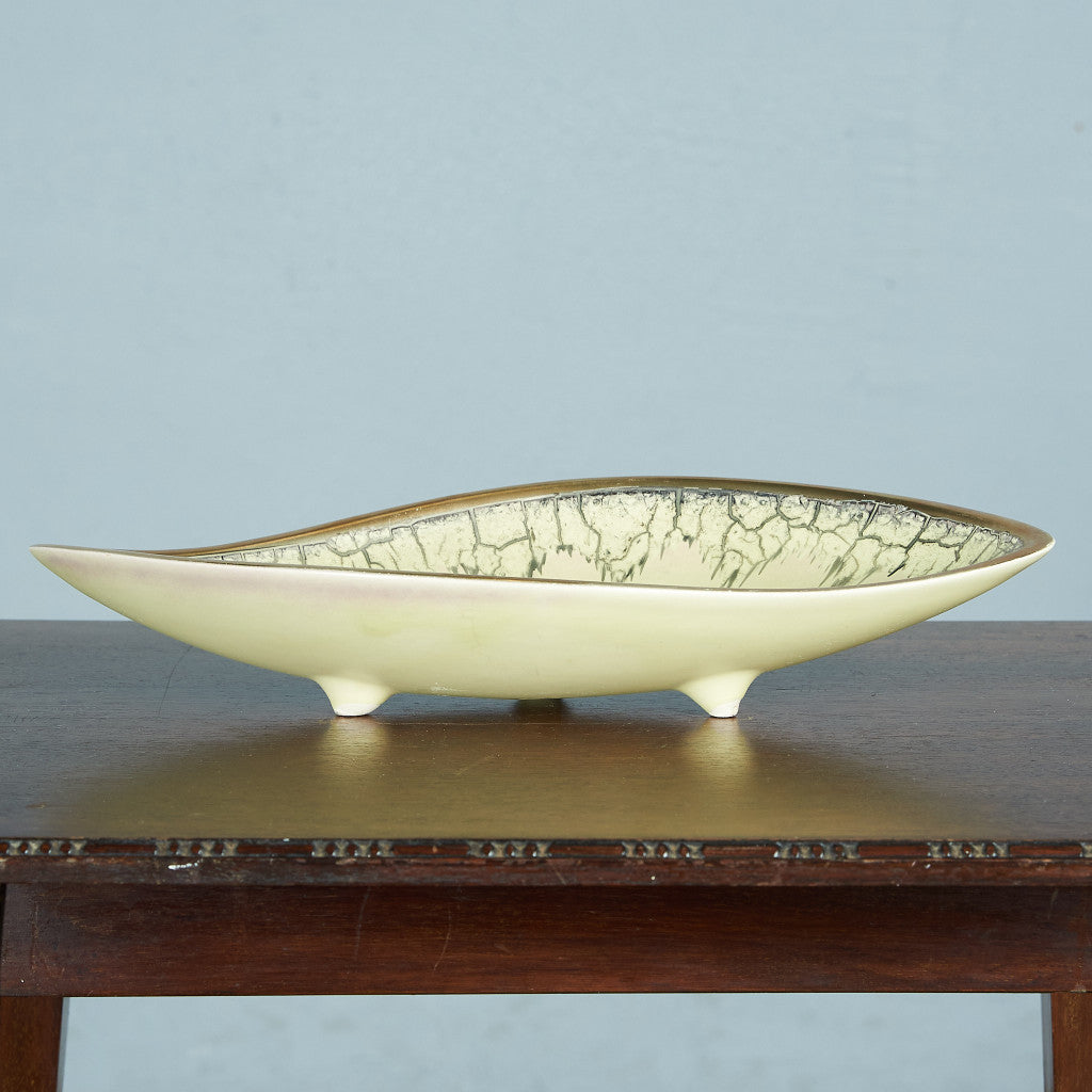 German Art Pottery プレート