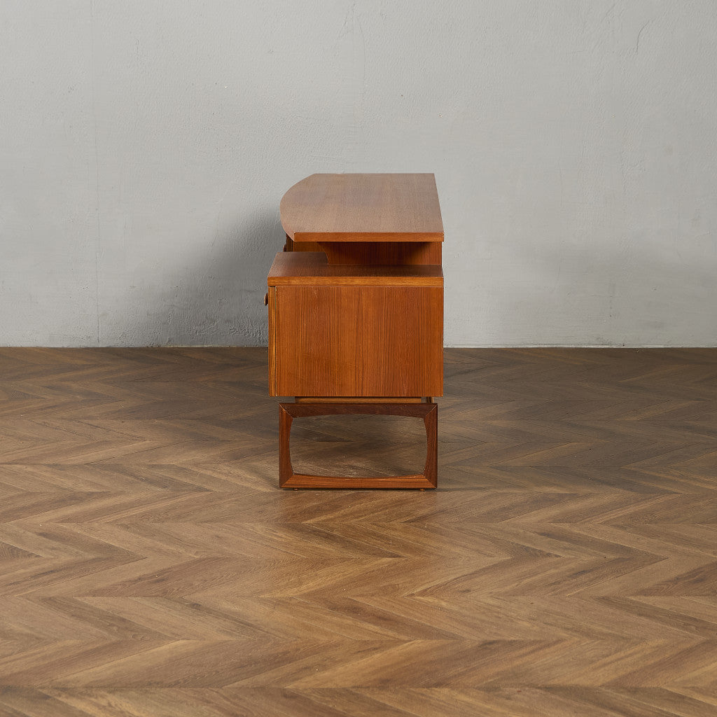 Quadrille ヴィンテージ デスク 両袖デスク