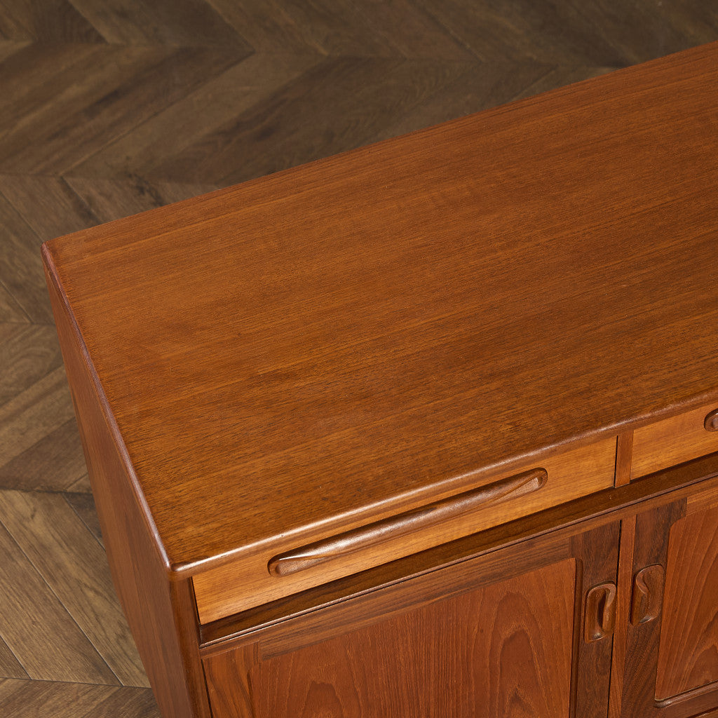 Fresco ヴィンテージ サイドボード カスタム アイアン ヘアピンレッグ