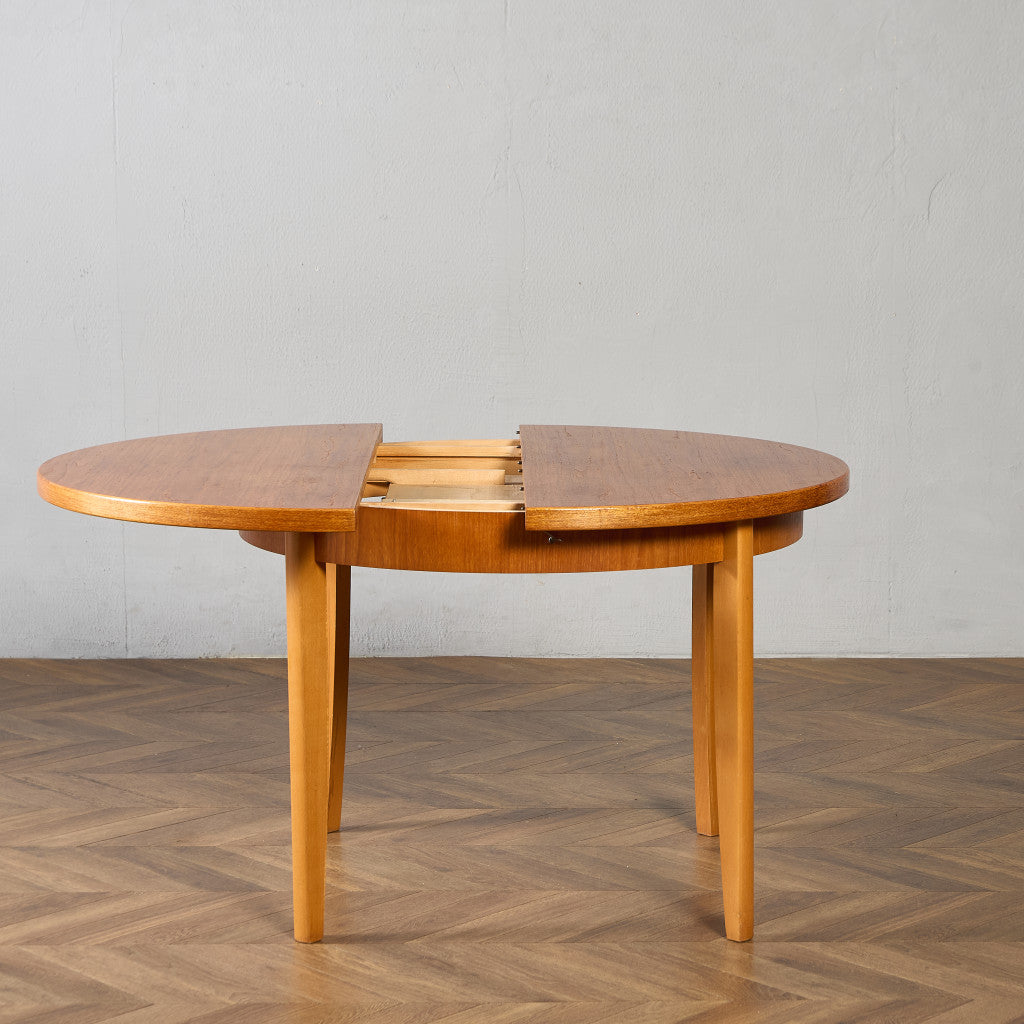 旧東ドイツ ヴィンテージ ラウンド ダイニングテーブル #95593