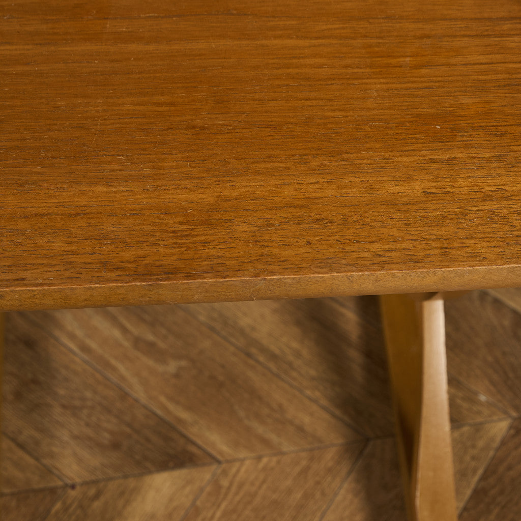 ネストテーブル