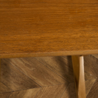 ネストテーブル