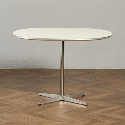 Fritz Hansen A603 Super-circular Table スーパー円テーブル