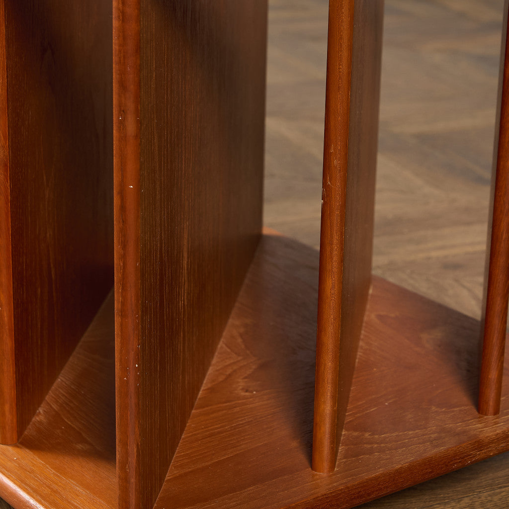 デンマーク ヴィンテージ マガジンラック付き コーヒーテーブル